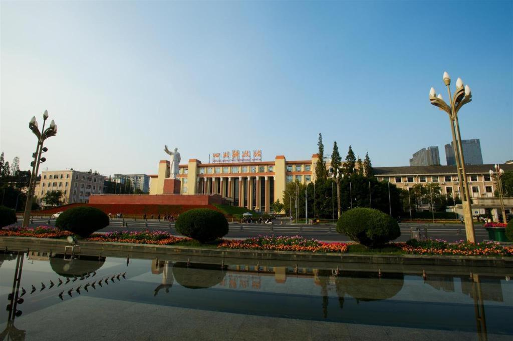 Mehood Hotel Chengdu Exterior photo